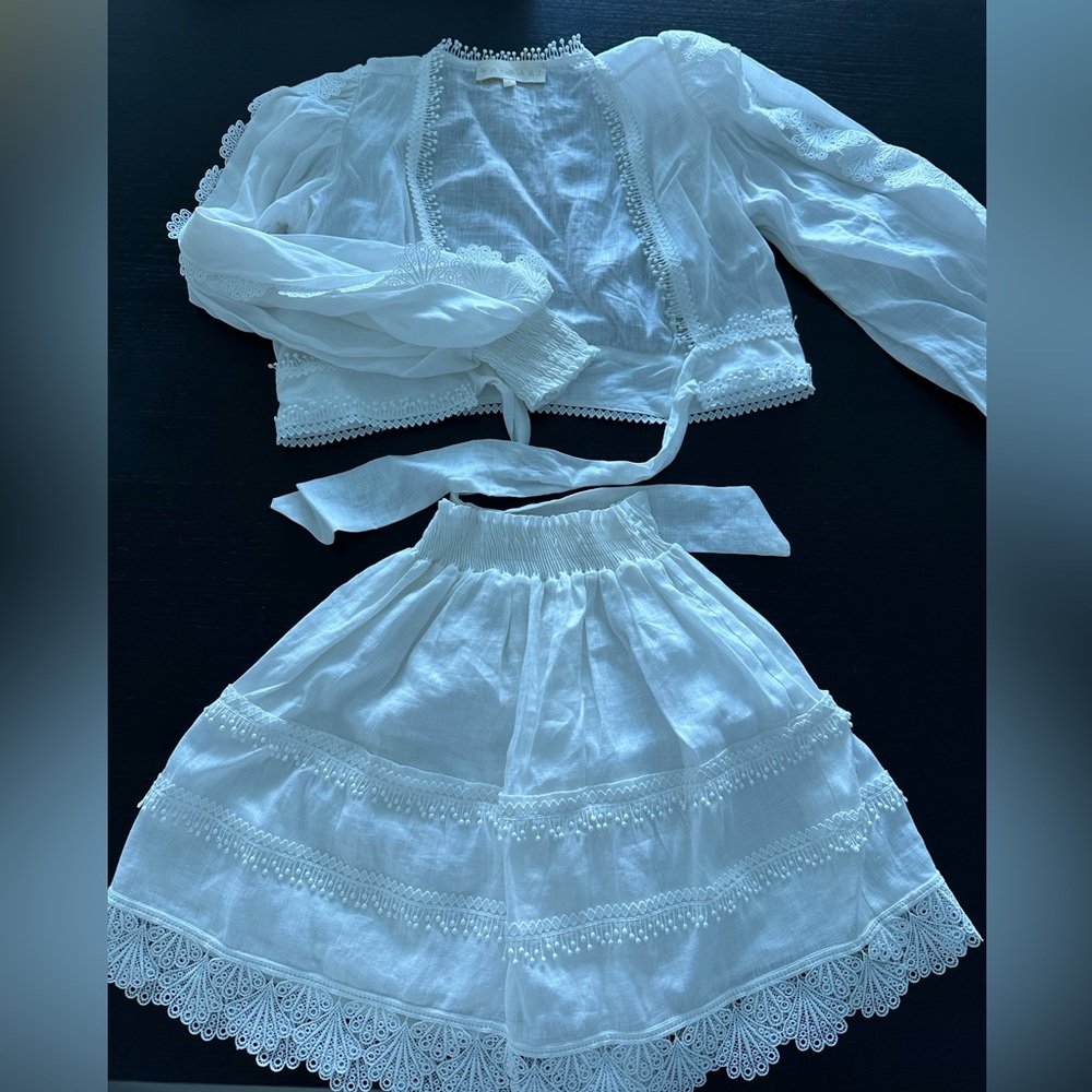 WAIMARI  BRAND , SIZE S , WHITE SUMMER SET.